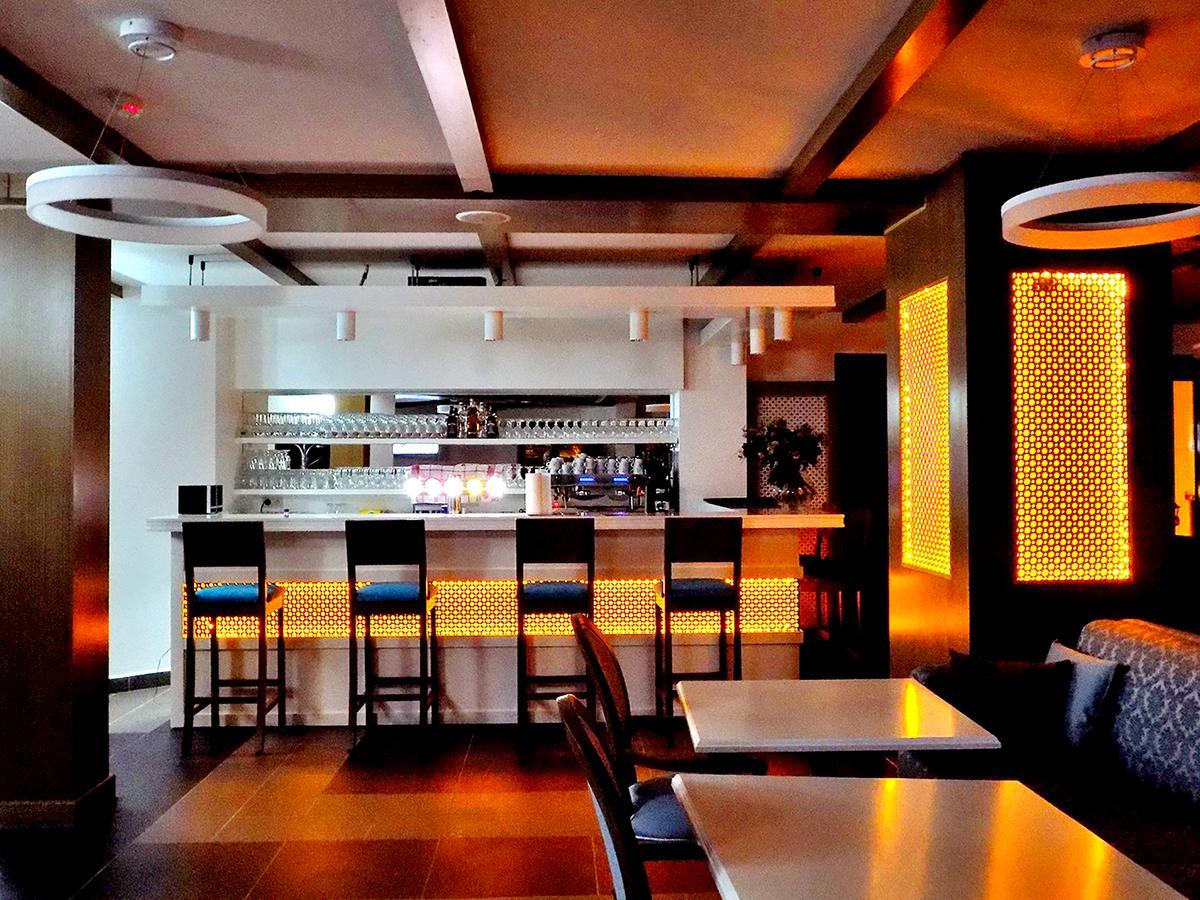 Fly inn Hotel Nezzo Lounge Brussels Machelen Esterno foto