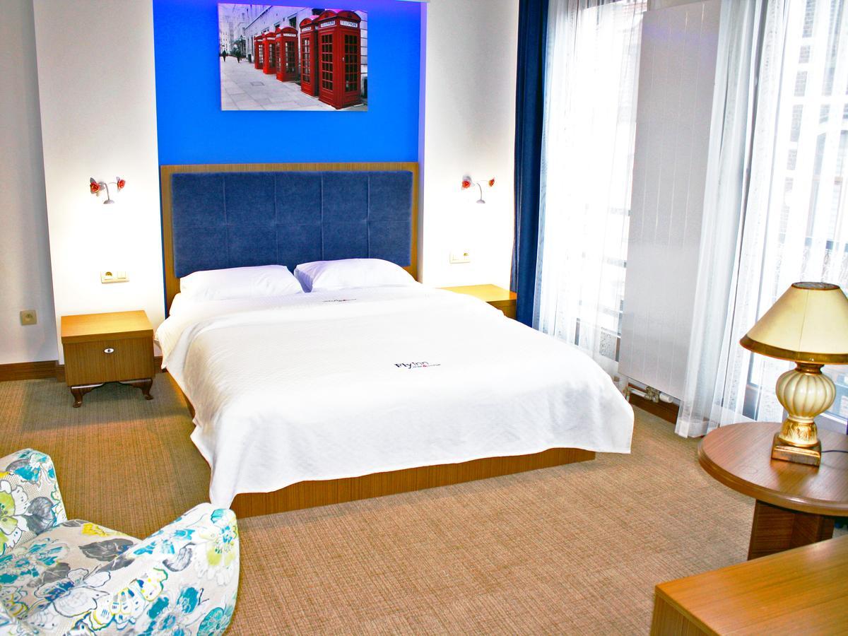 Fly inn Hotel Nezzo Lounge Brussels Machelen Esterno foto
